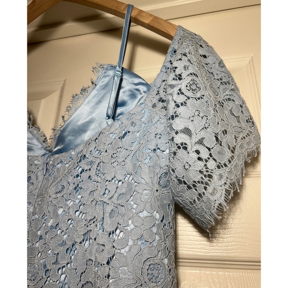 Bardot Karlie Cold Shoulder Lace Dress - Picture 14 of 16